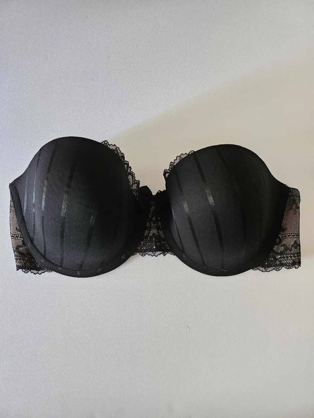 Felina Strapless Bra 36D Push Up Lightly Padded Lace Sexy Black Underwire 91084